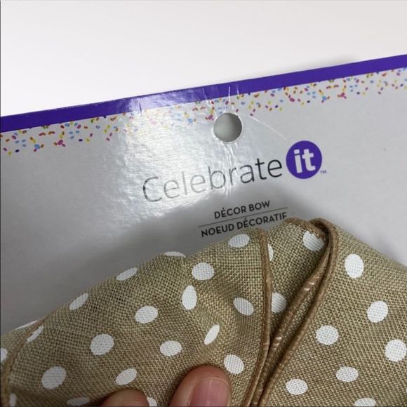 🆕 CELEBRATE IT | Tan And White Polka Dot Bows - Picture 2 of 3